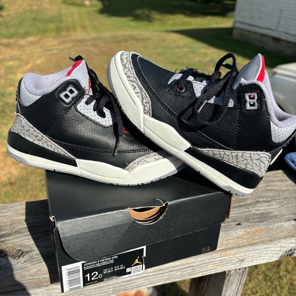 Nike Air Jordan 3 Retro Black/Fire Red-Cement Grey 12C - Picture 1 of 10